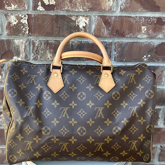 Louis Vuitton Handbags - SOLD Louis Vuitton Speedy 35